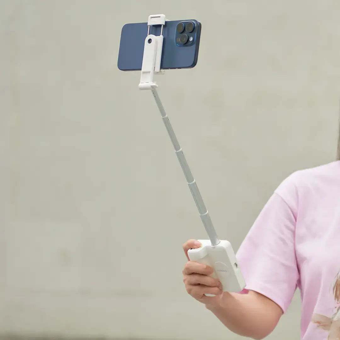 Porodo Selfie Stick with Bluetooth and Fill Light 650mAh