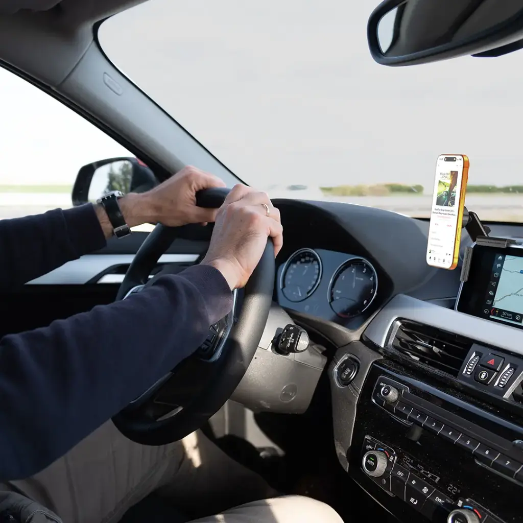 Porodo Clavomag Adjustable Magsafe Car Mount - Black