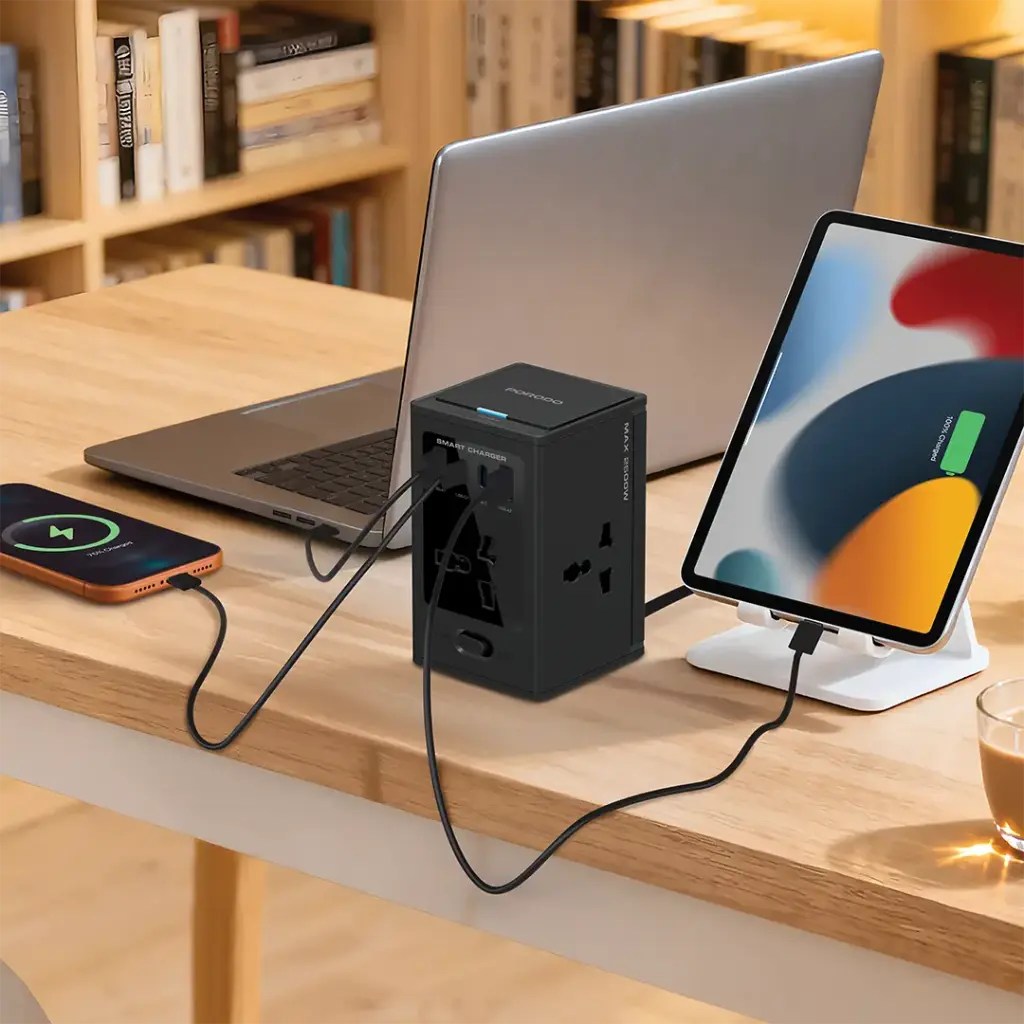 Porodo Cube Power Socket with Universal 4x Ac plugs with 2C GAN 30W - Black