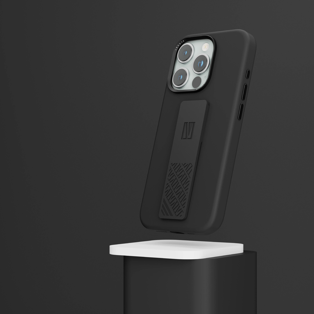 Levelo Morphix Silicone Case With Silicone Grip For iPhone 15 Pro - Black