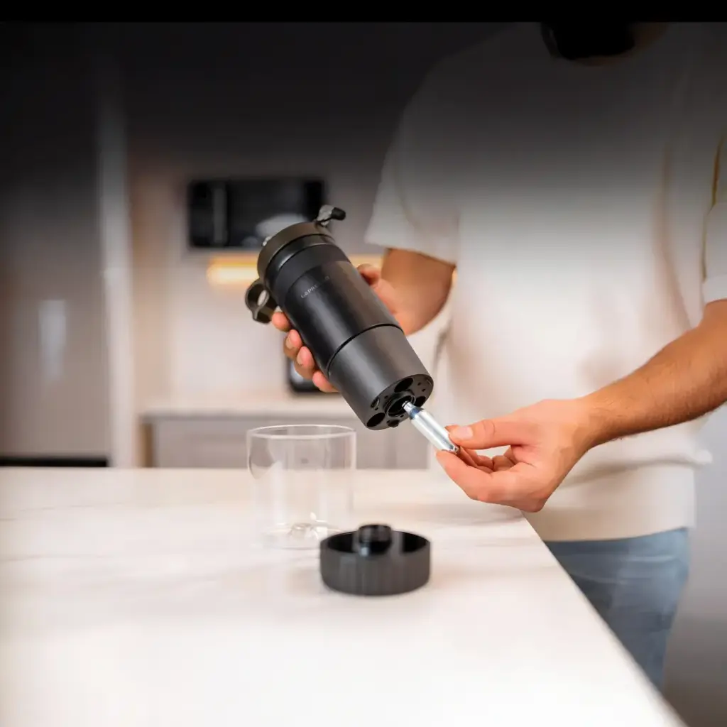 LEPRESSO Nitro Cremeux 480ML VACCUM INSULTED COFFEE CUP DISPENSER WITH SILICON GRIP RING - BlacK