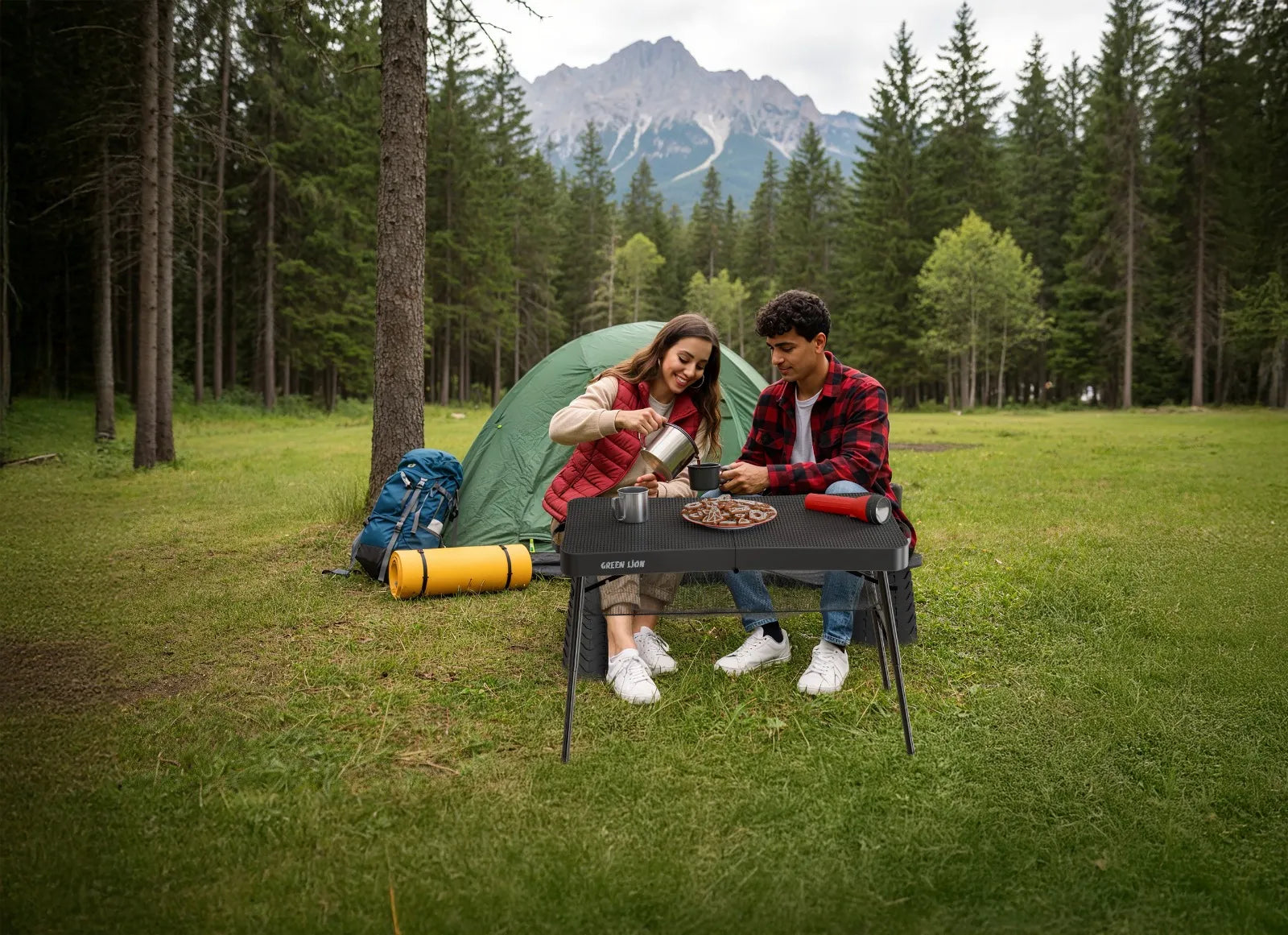 Green Lion Foldable Travel Camping Table & Stool Set – Black