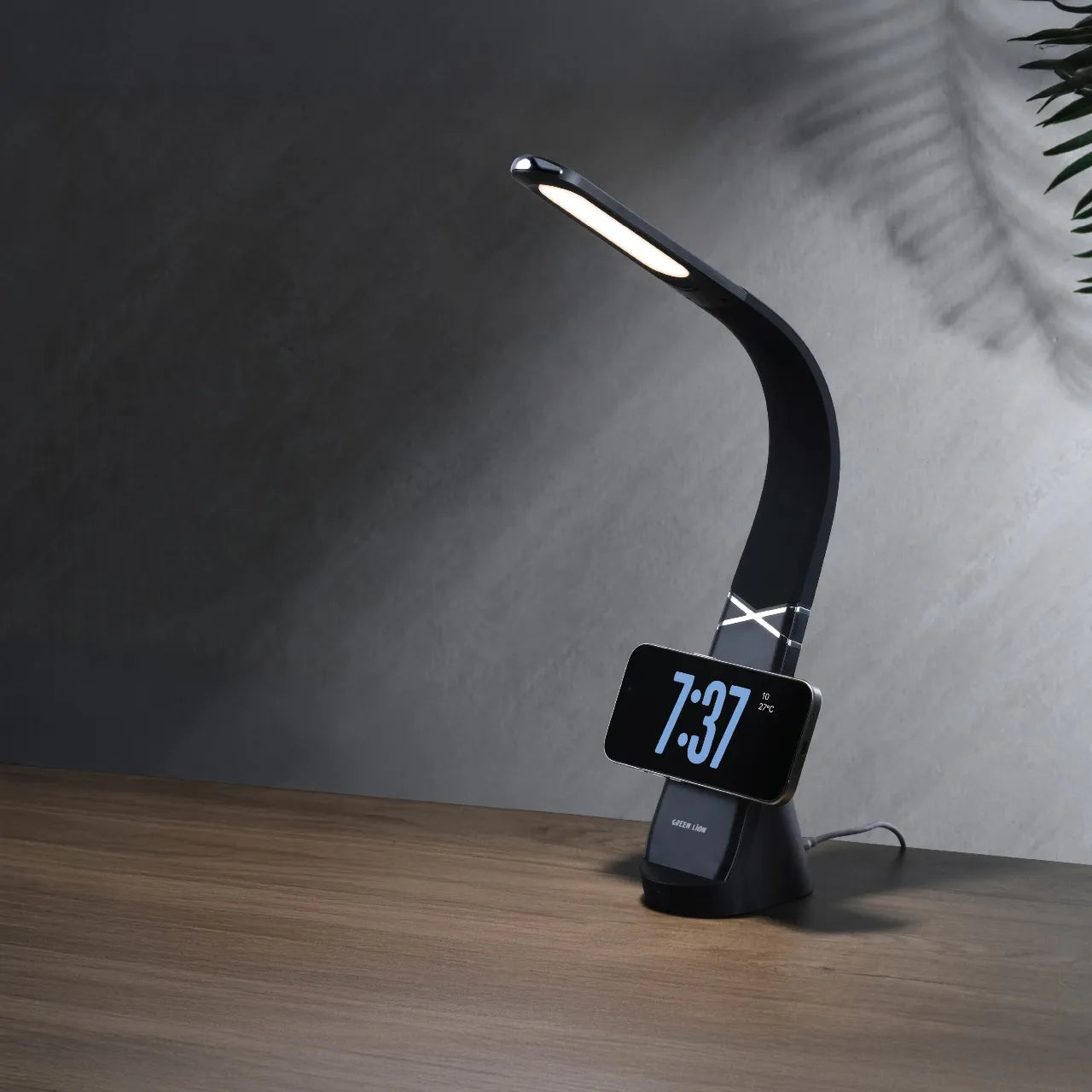 Green Lion Mag LED Desk Lamp with Wireless Charging & Flexible Gooseneck – Black