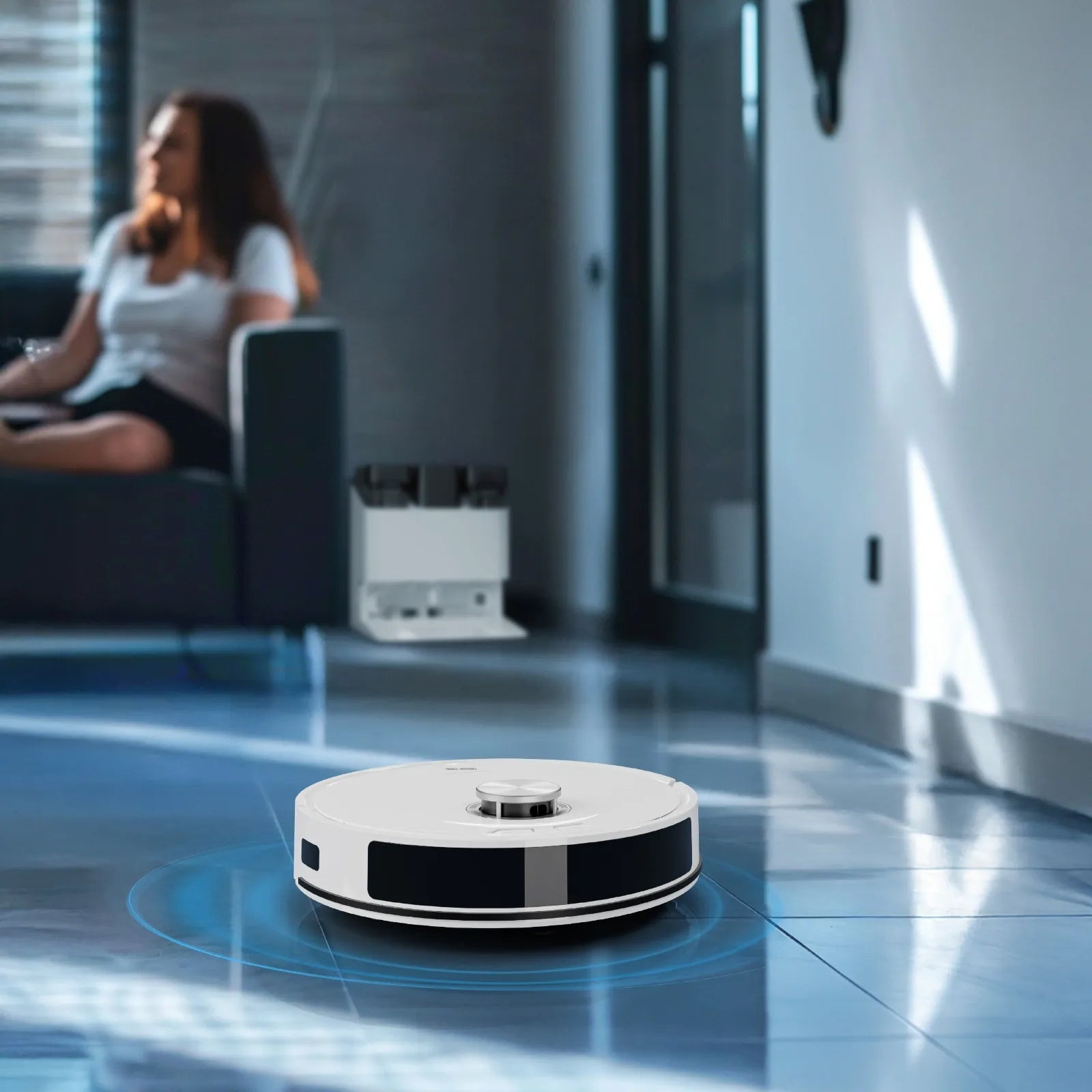 مكنسة Green Lion Ultra Vac الروبوتية مع محطة تنظيف متكاملة – أبيض