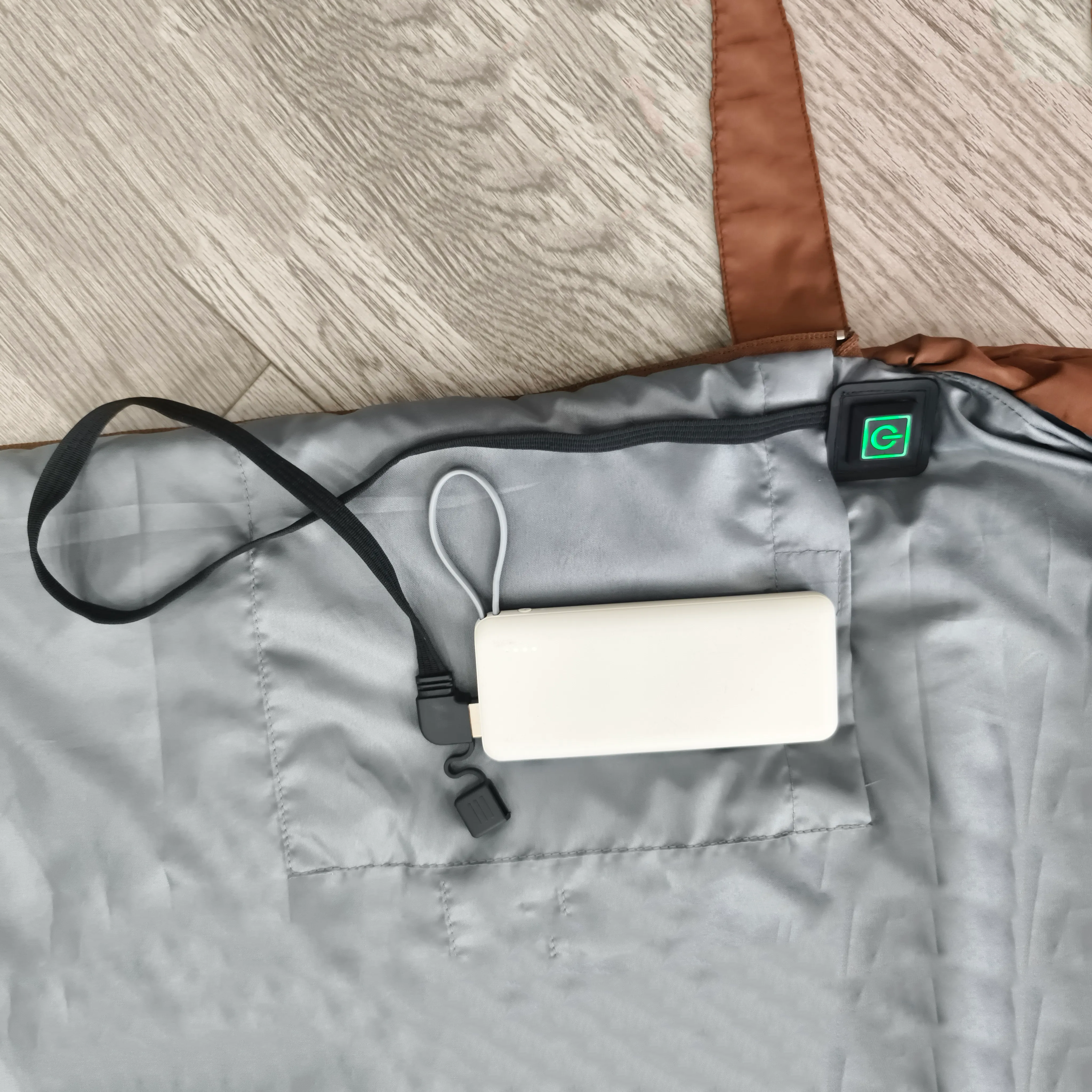 Porodo Lifestyle Power Heating Sleeping Bag Adjustable Temperature 35°C–55°C – Brown