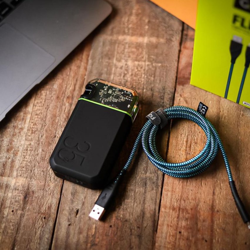 GOUI Beast Super Fast Power Bank 10000mAh with 35W Fast Charging – Black