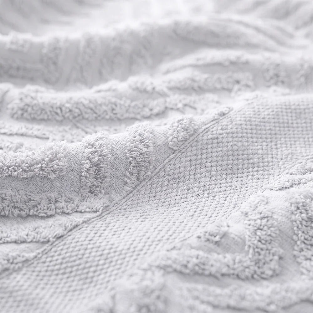 Ariika Bath Towel  (WHITE) — Image 2