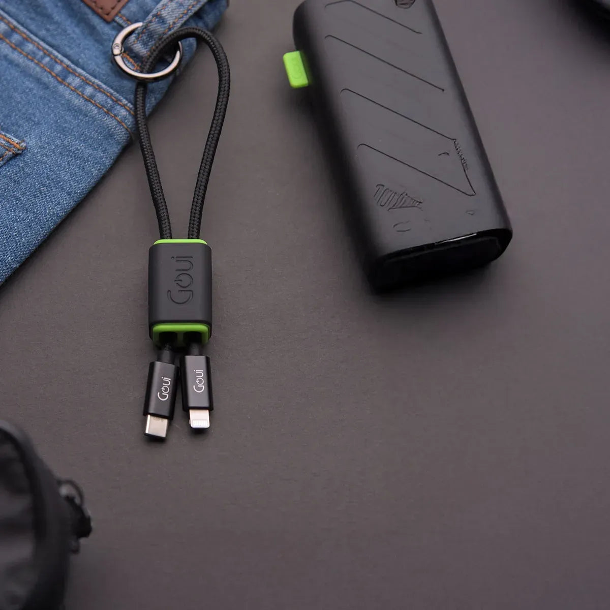 كابل GOUI LOCK Lightning إلى USB-C بتصميم ميدالية مفاتيح للشحن السريع – محمول وسهل الحمل