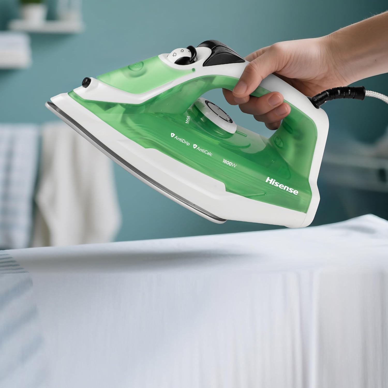 Hisense Steam Iron for Clothes 1800W H18SIGRS1