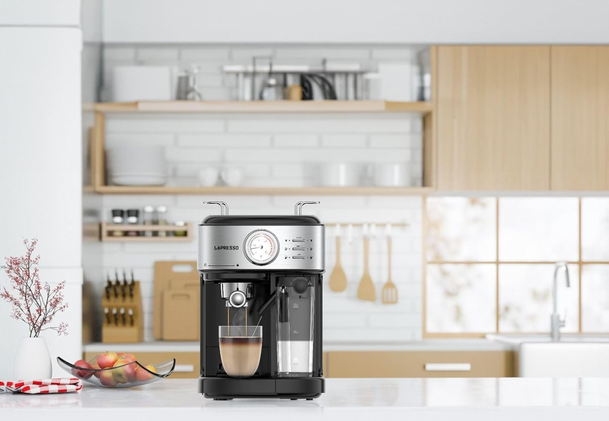 LePresso Coffee Machine 20 Bar Powerful Pressure Pump With Capsule Filter and Funnel - Black