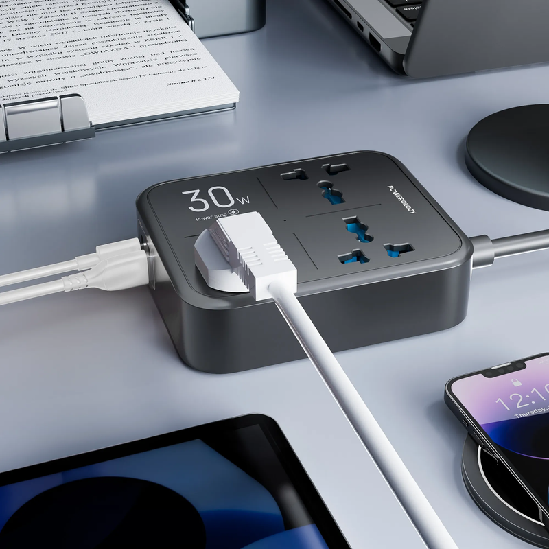 Powerology 30W Wall Socket UK Plug 3 AC*1 USBA*1 USB-C with 2m USB-C Cable - Black