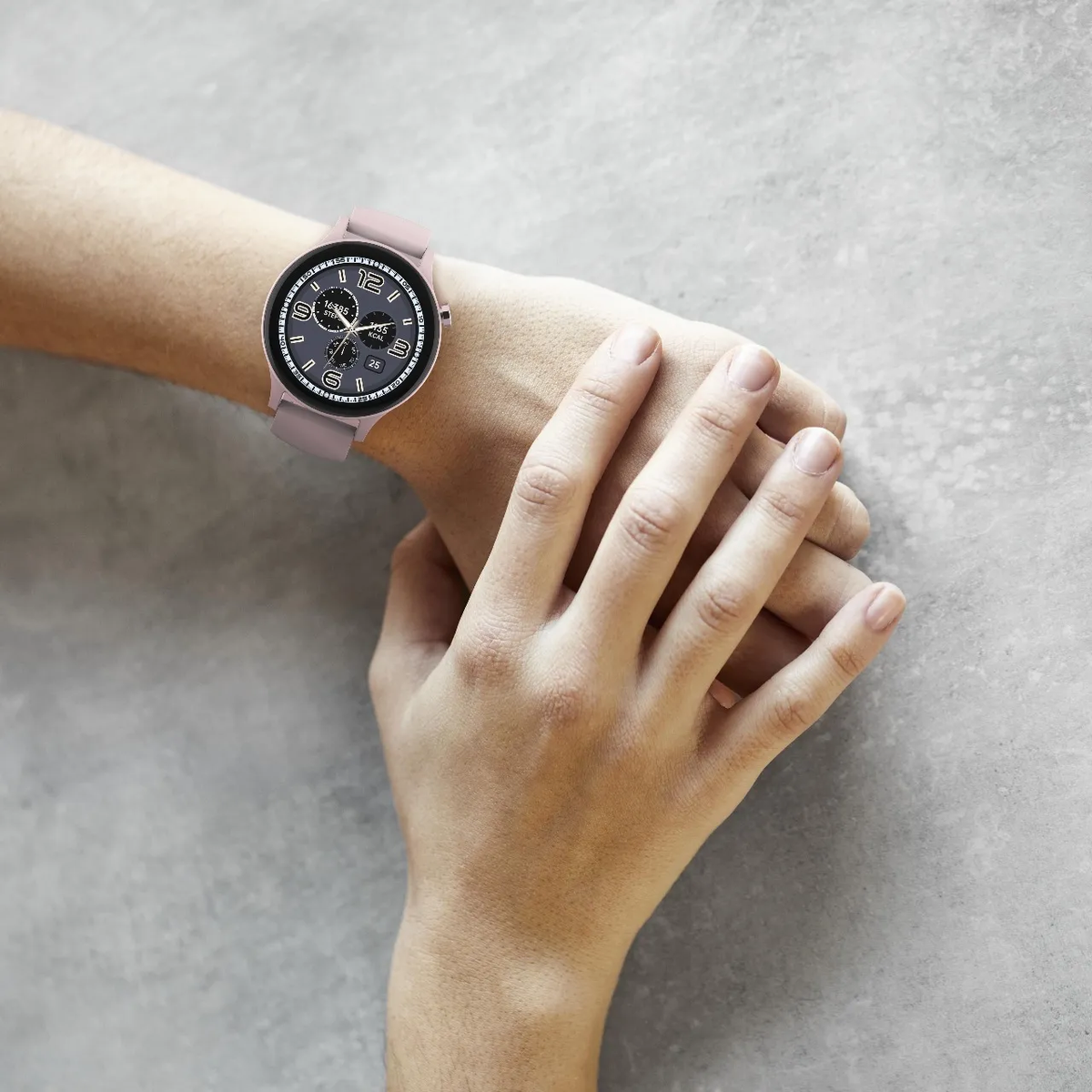 PORODO ESSENTIAL PULSE SMARTWATCH 1.38" - IP6