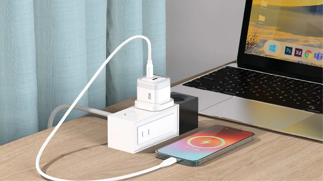 Powerology Lunex Series Dual-Port Fast Charging Adapter
