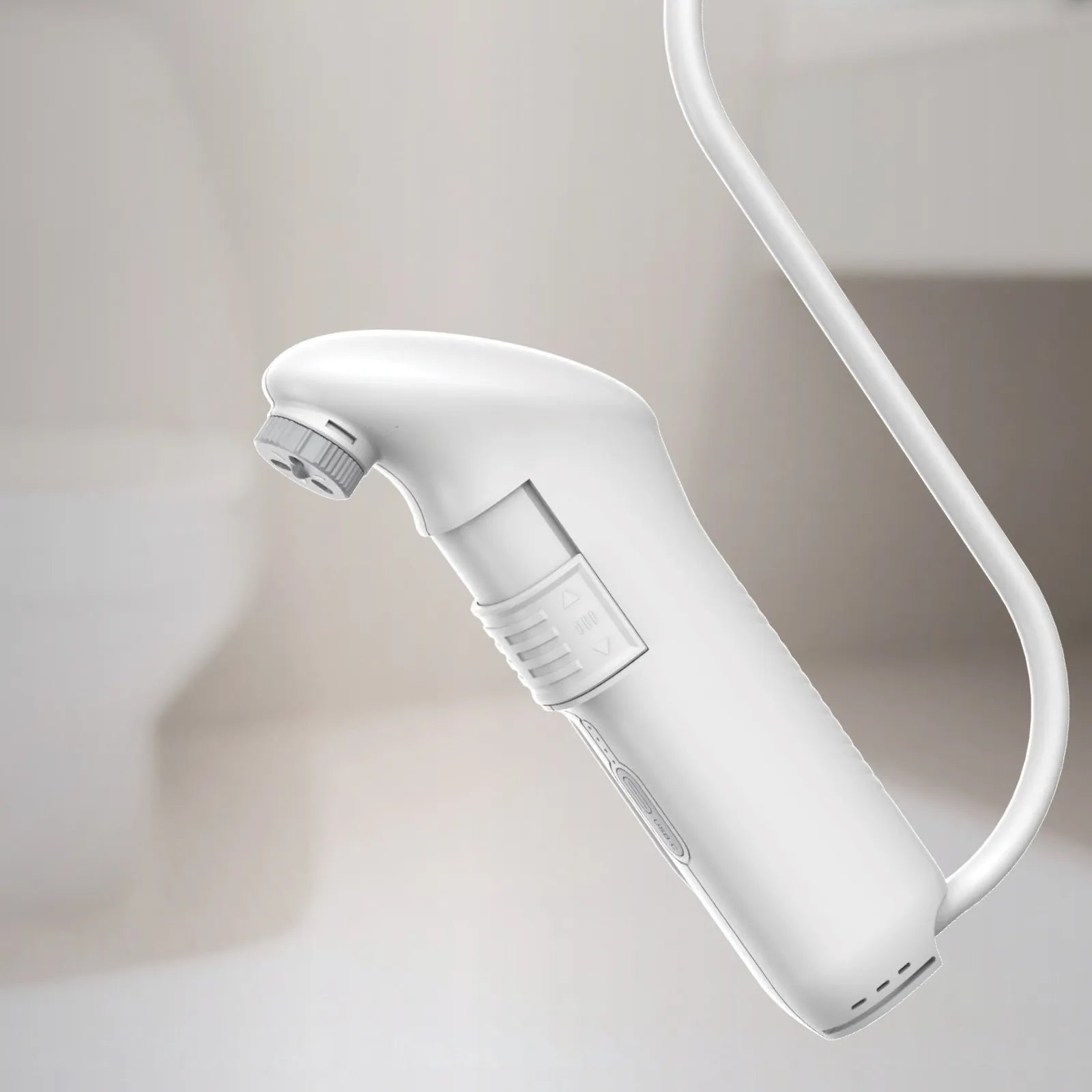 Green Lion Portable Travel Bidet Pro 2.3L Dual Spray Modes – White