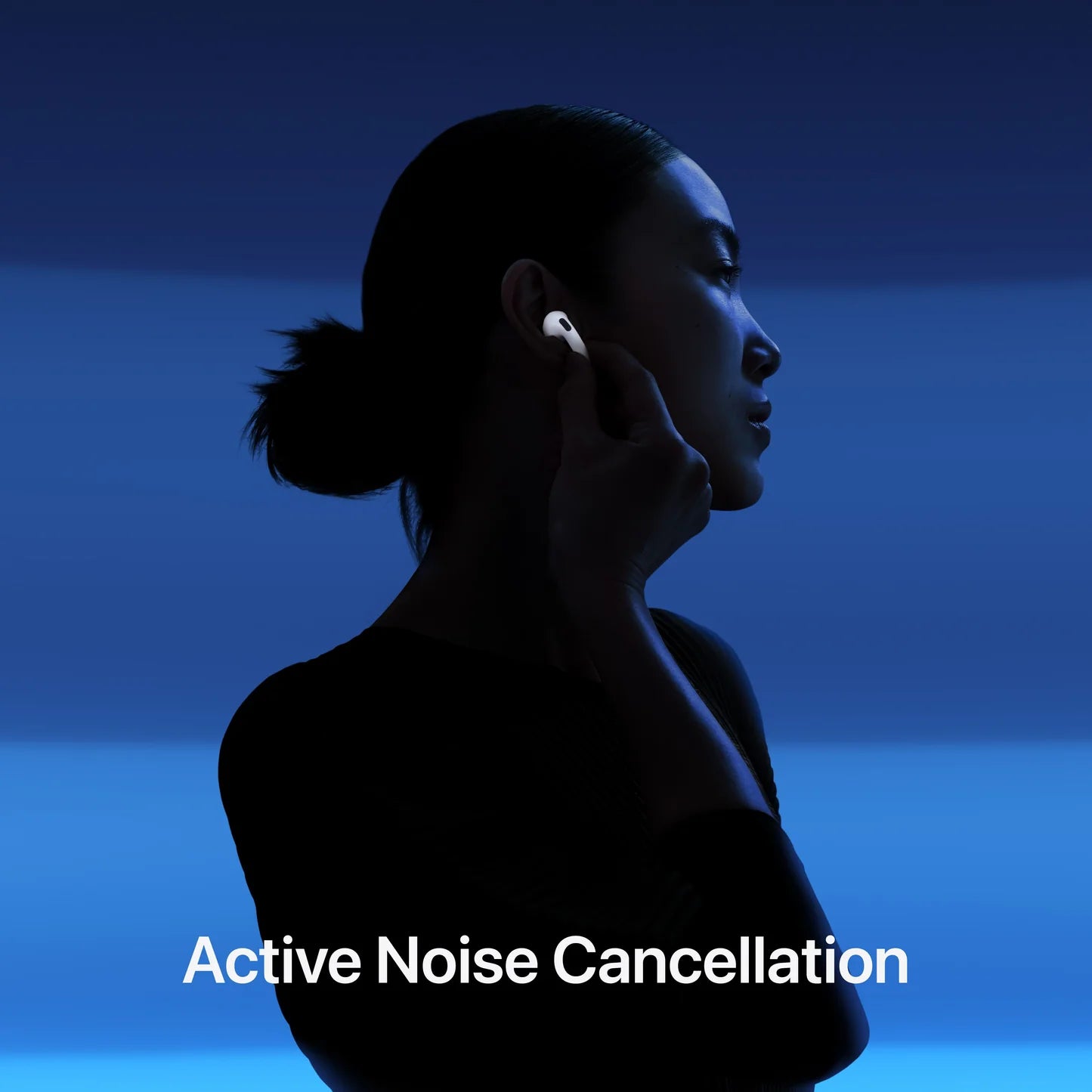 Apple AirPods 4 مع إلغاء الضوضاء النشط (ANC) وعلبة شحن لاسلكية USB-C – أبيض