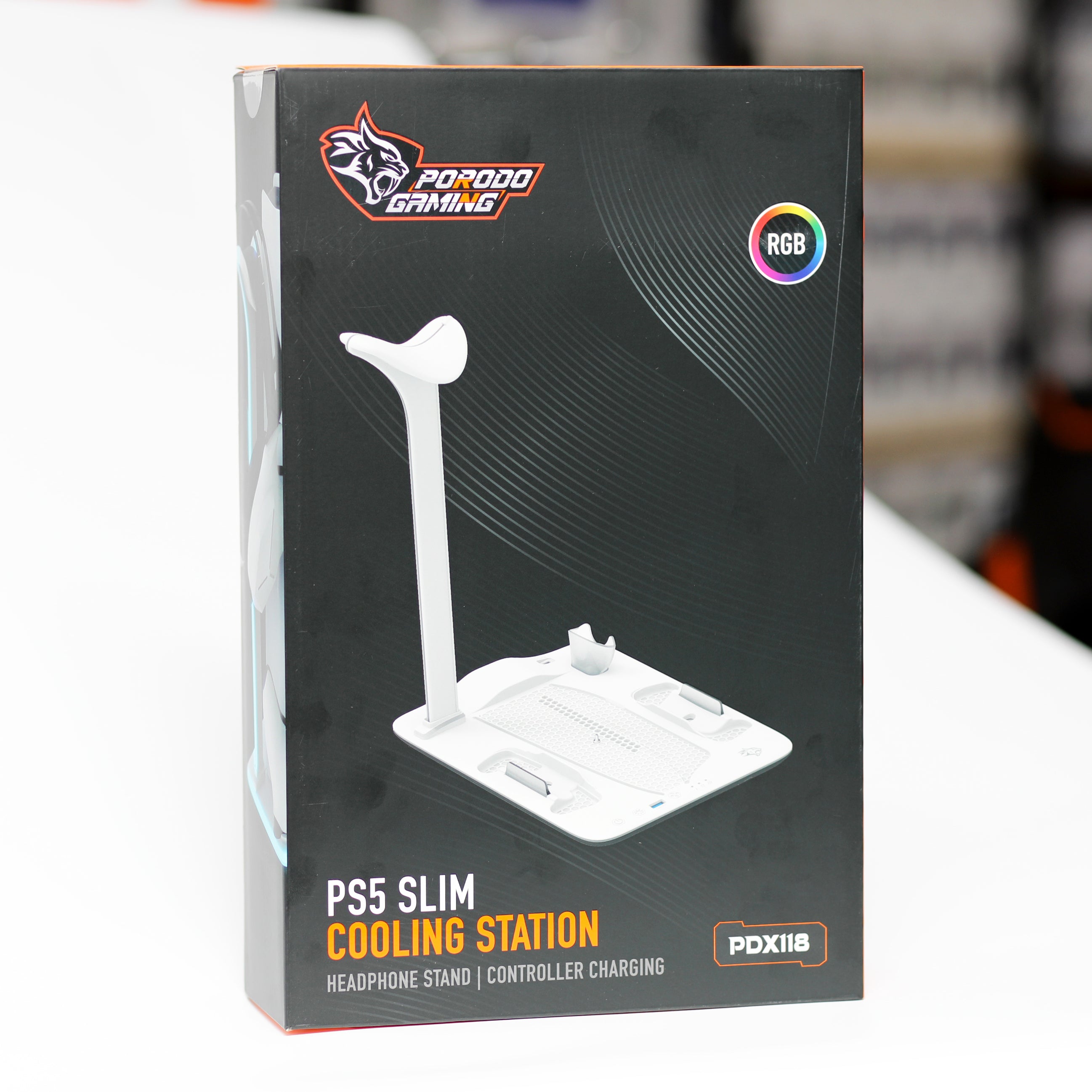 قاعدة تبريد وشحن PS5 Slim Porodo Gaming PDX118 مع إضاءة RGB وشاحن يدين