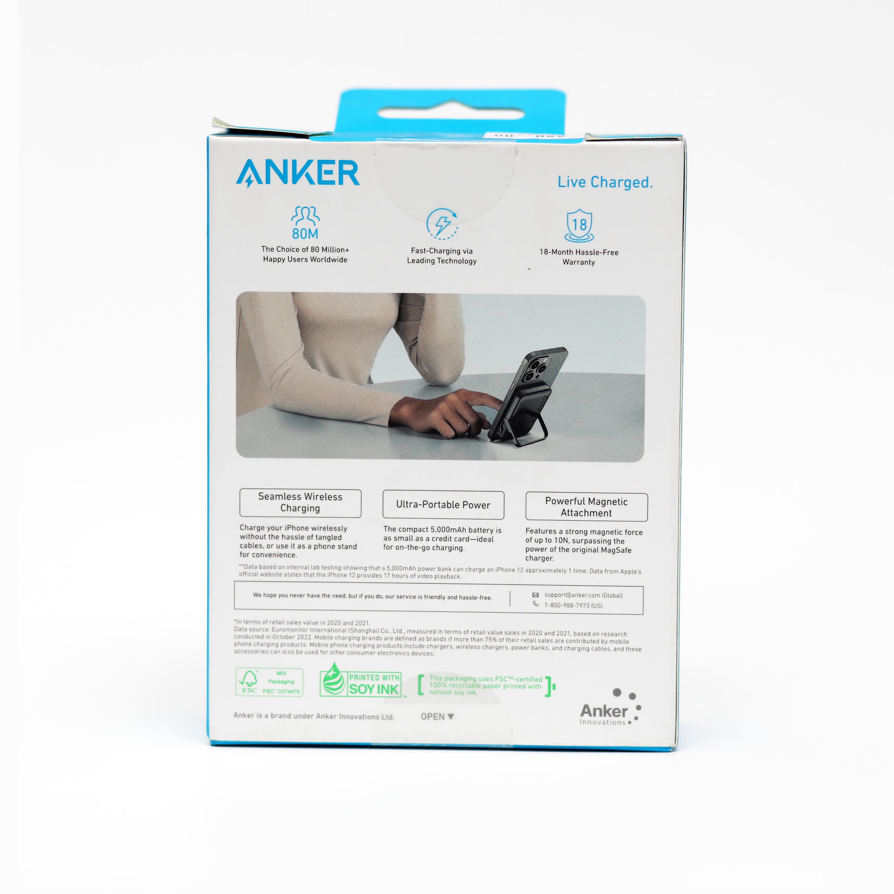 باور بنك Anker MagGo المغناطيسي بسعة 5000mAh مع حامل قابل للطي