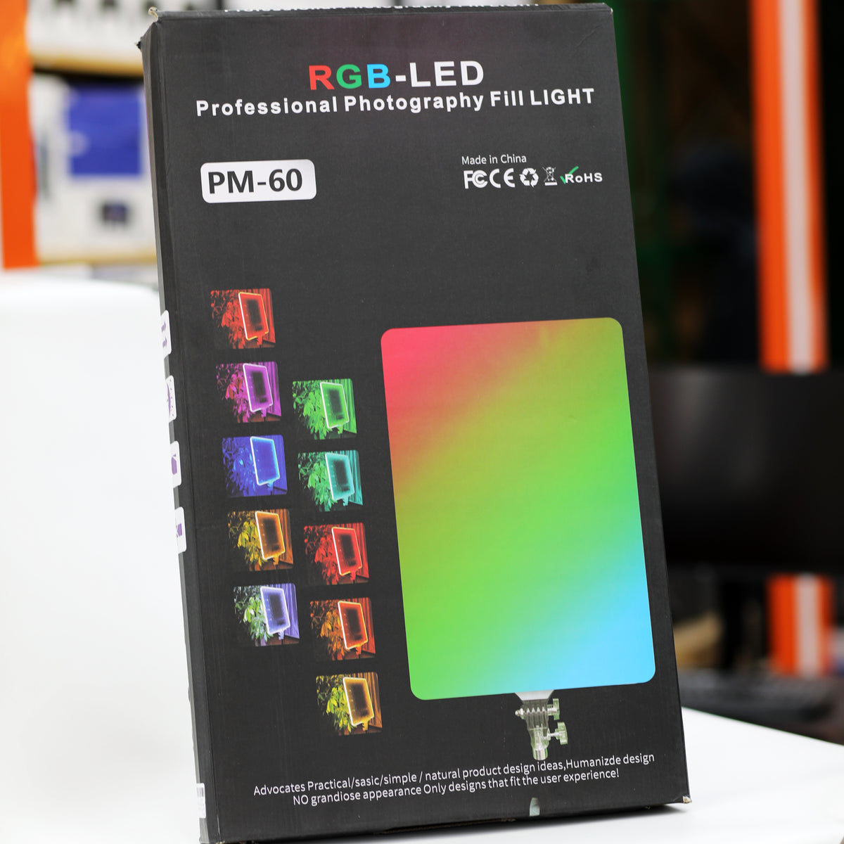 إضاءة تصوير RGB احترافية PM-60 مع شاشة LCD