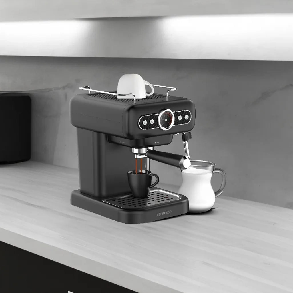 Retro Espresso Machine – 15 Bar Pressure Coffee Maker with Steam Wand - LéPresso