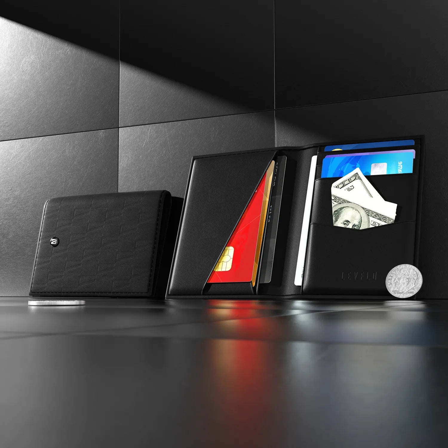 محفظة جلد طبيعي Bifold بتصميم نحيف مع شعار محفور – أسود من Levelo (ليفيلو)