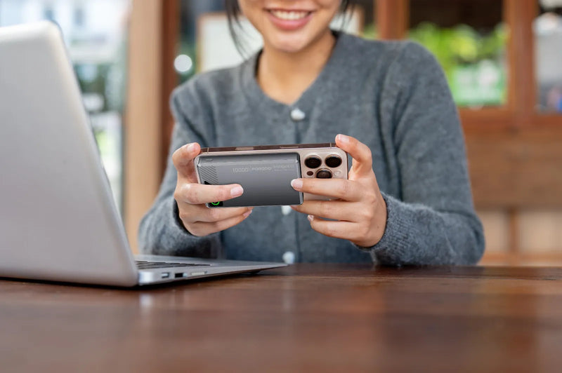 باور بانك مغناطيسي لاسلكي SlimMag سعة 10000mAh مع شاشة TFT وشحن سريع 20W – بورودو Porodo-3