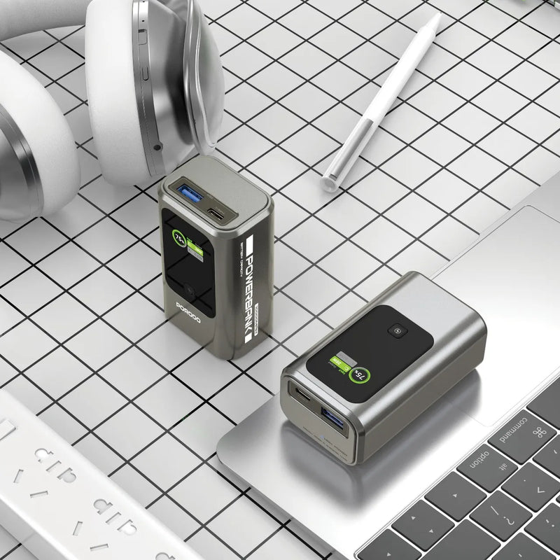 باور بانك 10000mAh بقدرة 35W مع شاشة TFT وشحن سريع – بورودو Porodo Power Bank Grey-4